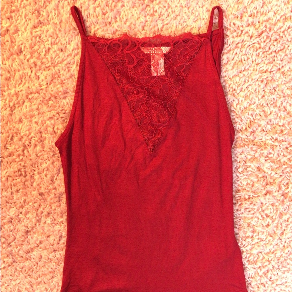 H&M NWOT red lacy tank top